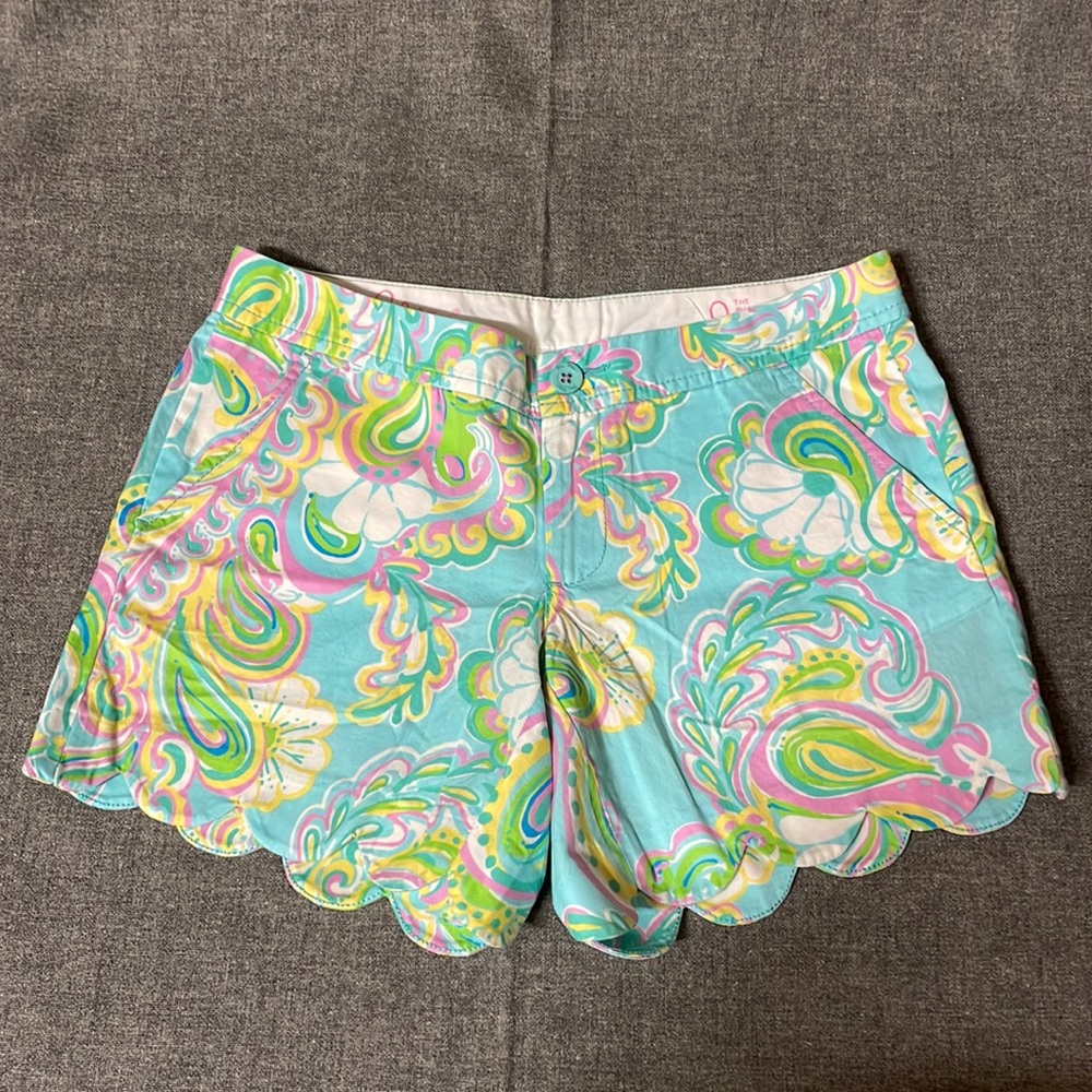 Lily Pulitzer Buttercup Shorts in size 0.
